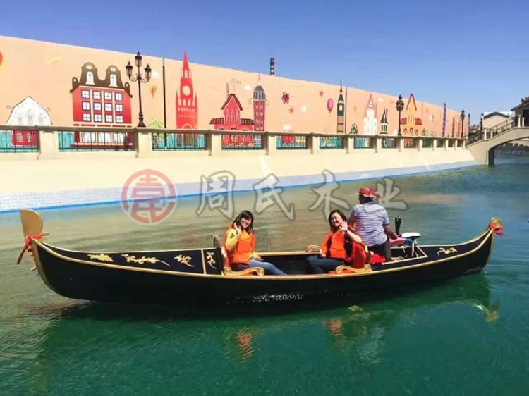 厂家供应 欧式贡多拉木船 水上游玩观光船 旅游木船