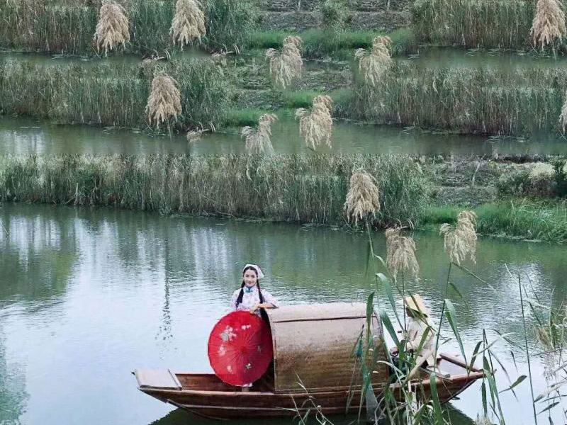 江南水乡精灵——乌篷船